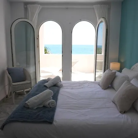 View Playa Del Moral エステポナ