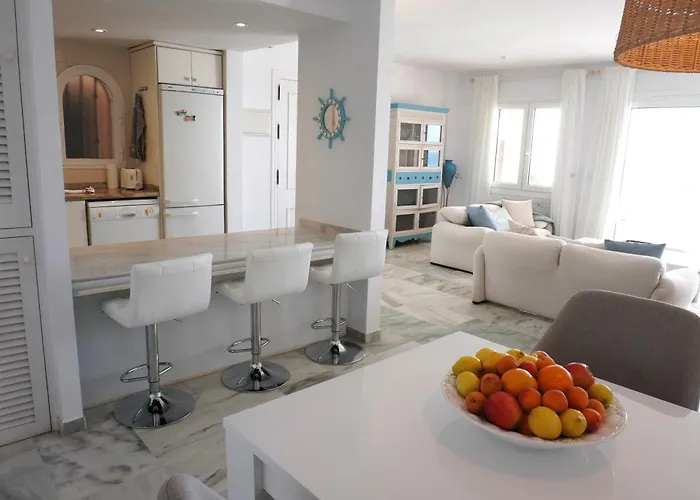 View Playa Del Moral エステポナ