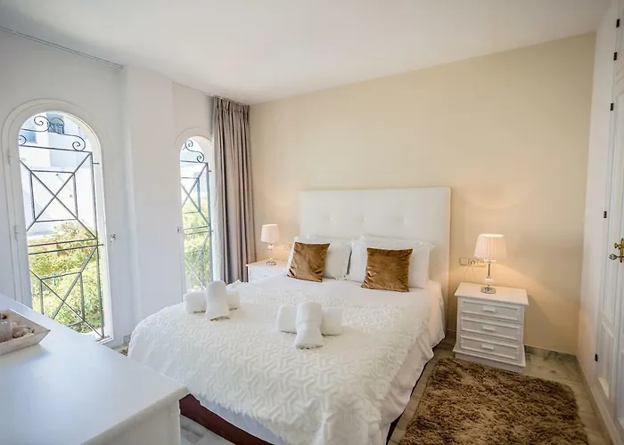 View Playa Del Moral * Естепона